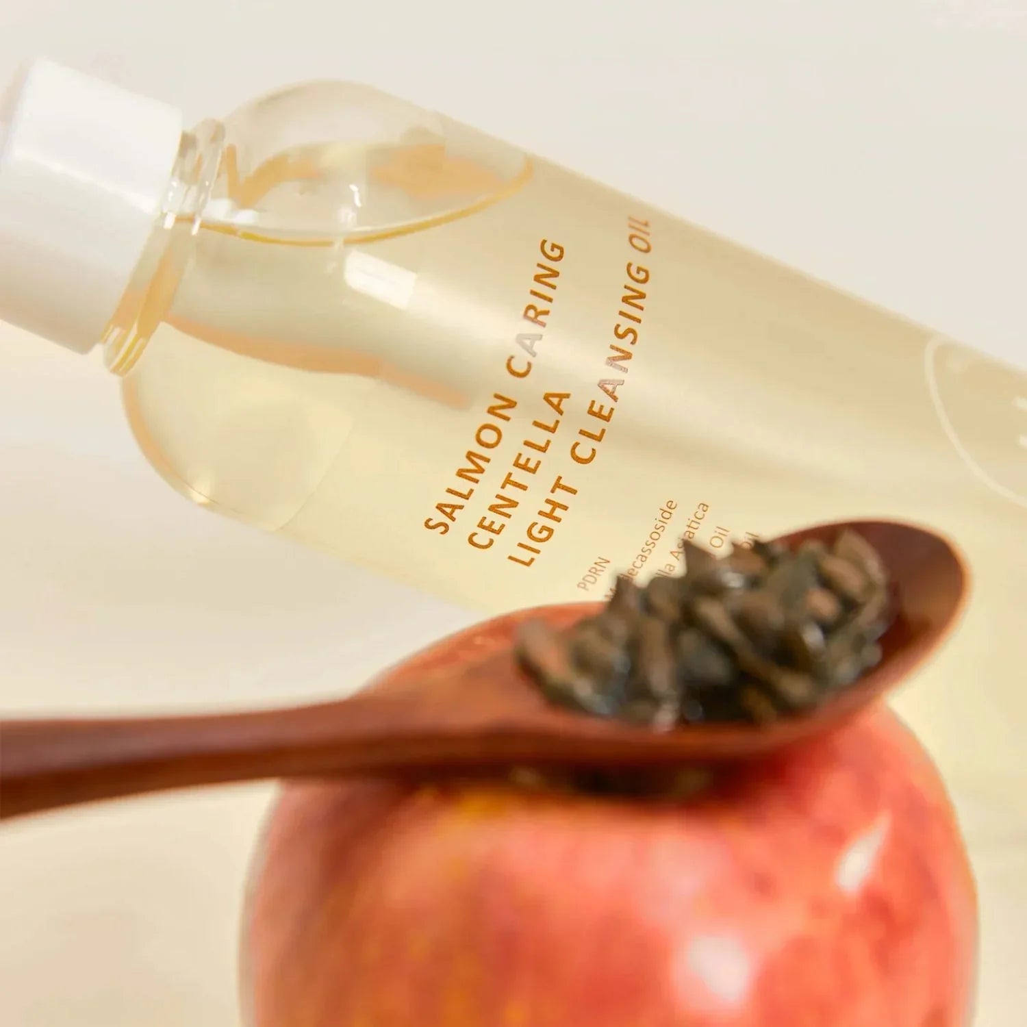 Limpiador En Aceite Salmon Caring Centella Light Cleansing Oil Heveblue