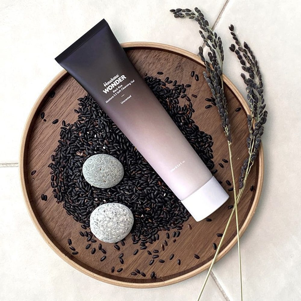 Limpiador Wonder Black Rice Moisture 5.5 Soft Cleansing Gel Haruharu
