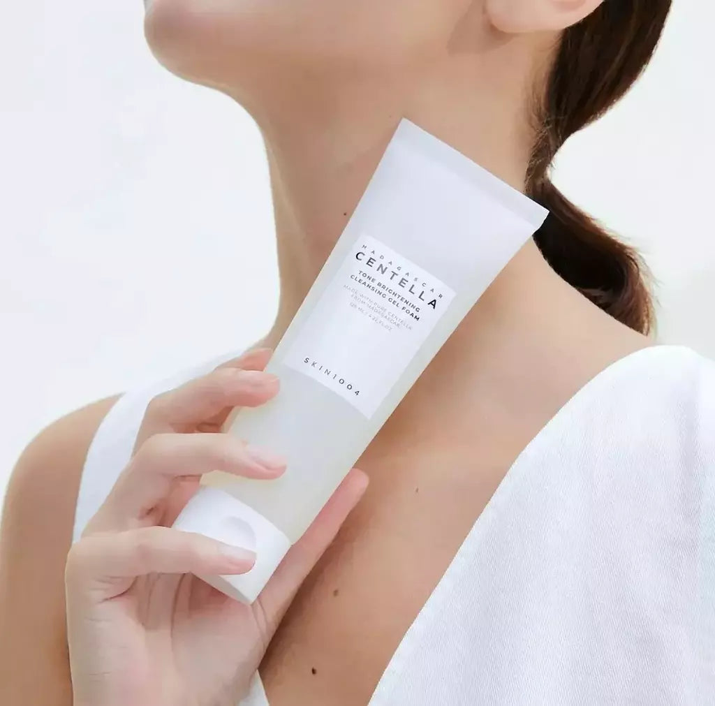 Limpiador Madagascar Centella Tone Brightening Cleansing Gel Foam Skin1004