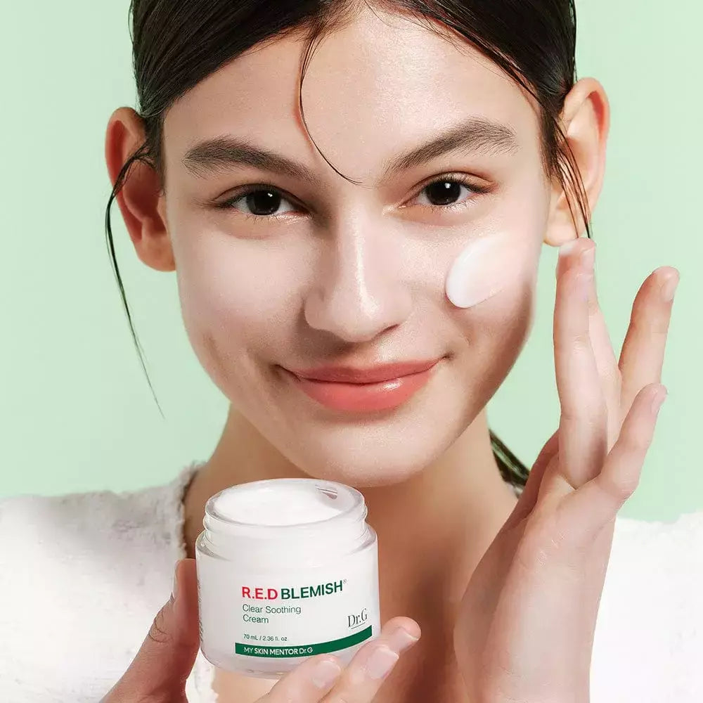 Crema R.E.D Blemish Clear Soothing Dr. G (70Ml) Imagen secundaria del producto